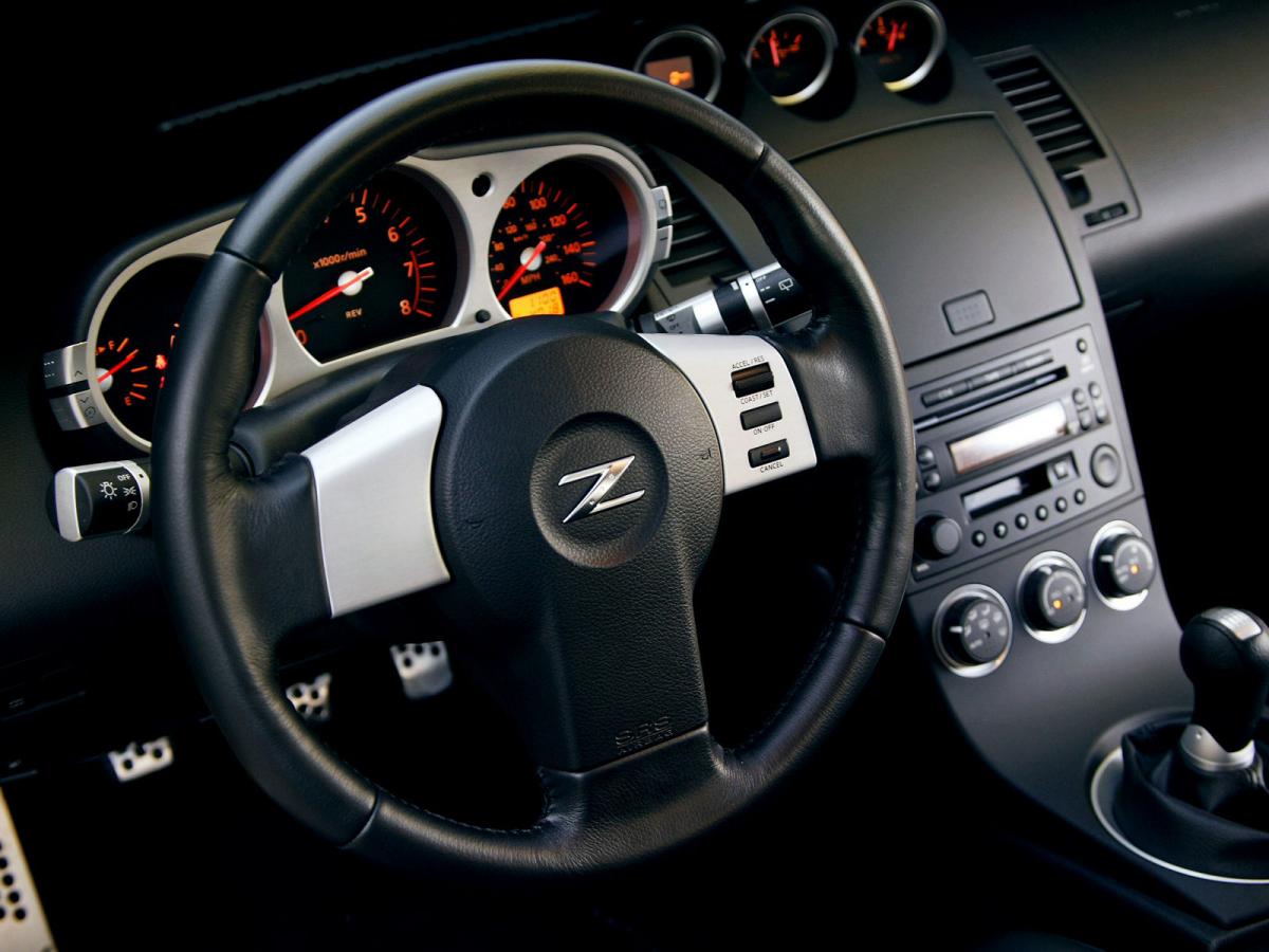 Nissan 350Z technical specifications and fuel economy